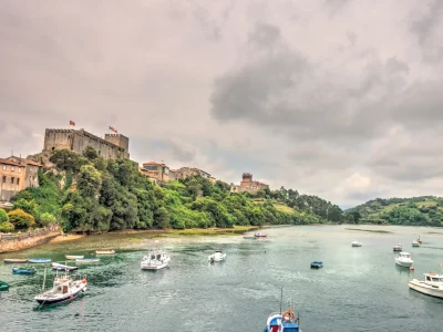 san-vicente-de-la-barquera-castillo-ria